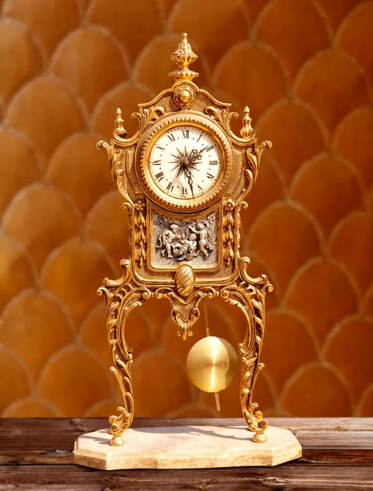 Ornate Gilded Mantel Clock
